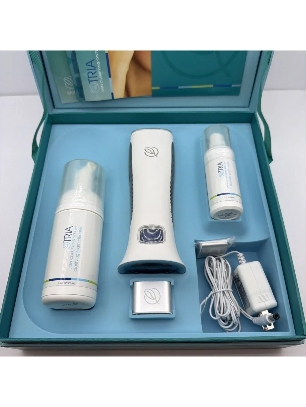 Tria Beauty - Skin Clarifying System Kit…Clean Skin/Acne…Handheld Device